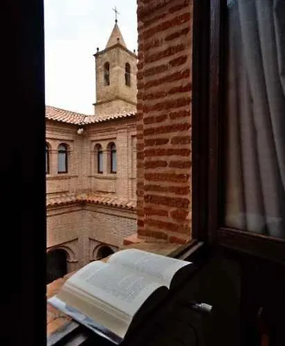 Privatunterkunft Monasterio El Olivar *